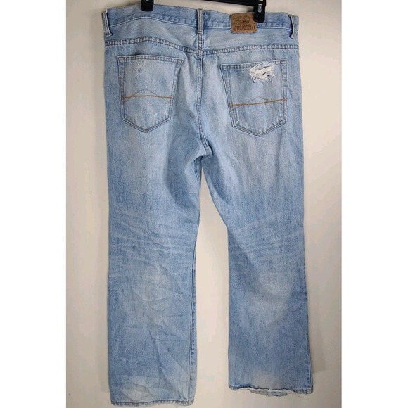 Aeropostale Men's Slim Bootcut Jeans – 38x32 – Distressed – Light Wash - EUC - Picture 3 of 9